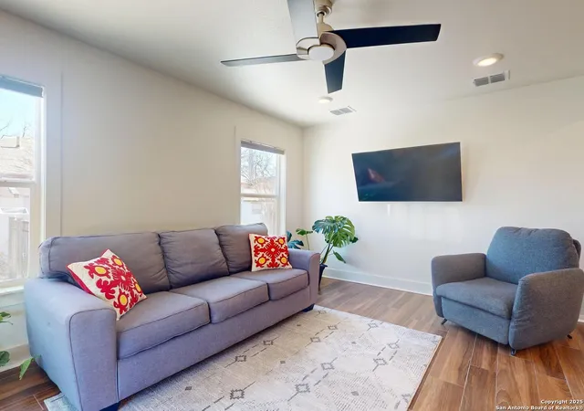 3rd image of 138 New Haven, San Antonio, TX 78209 | MLS# 1911878
