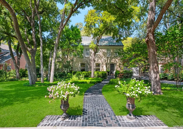 Photo 1 of Sale Pending at 107 Thelma, San Antonio, TX 78212 | MLS# 1911929 | Listing updated on 2026-03-13