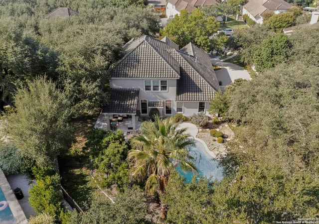 Photo 3 of Single family home for sale at 82 Three Lakes, San Antonio, TX 78248 | MLS# 1911972 | Listing updated on 2026-06-14