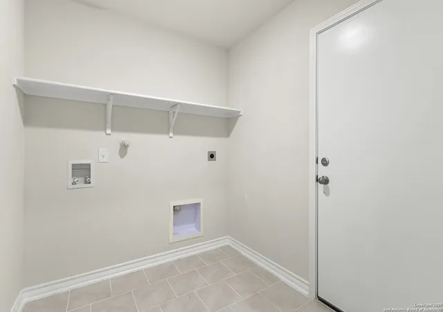 Photo 3 of Sale Pending at 6523 Hoffman, San Antonio, TX 78252 | MLS# 1912028 | Listing updated on 2025-12-12