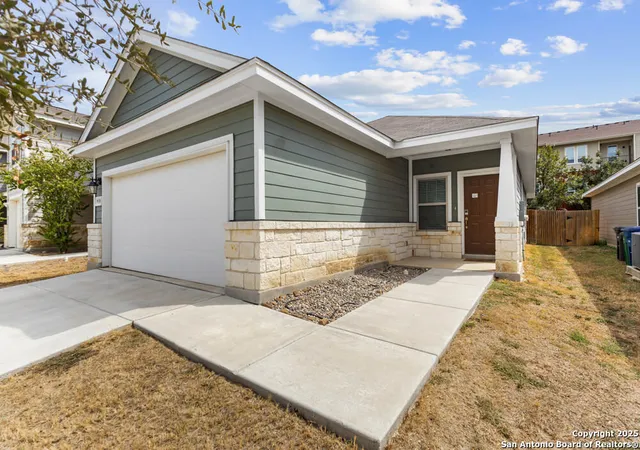 Photo 2 of Single family home for sale at 9938 Rancho Real, San Antonio, TX 78224 | MLS# 1912051 | Listing updated on 2026-04-02