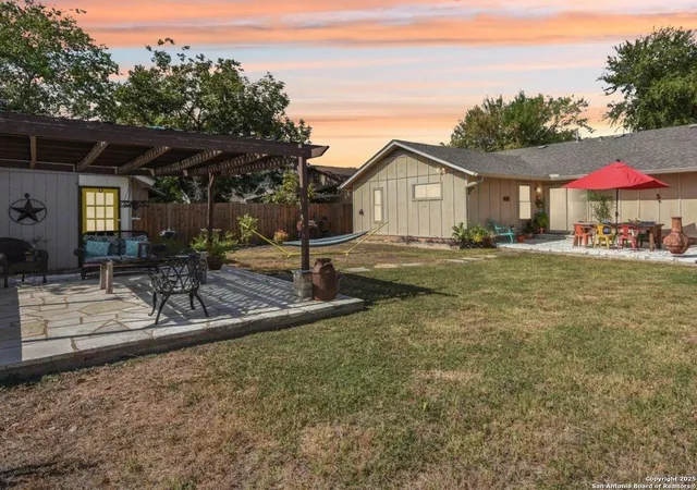 Photo 2 of Sale Pending at 6601 Vougeot Dr, Austin, TX 78744 | MLS# 1912058 | Listing updated on 2026-04-11