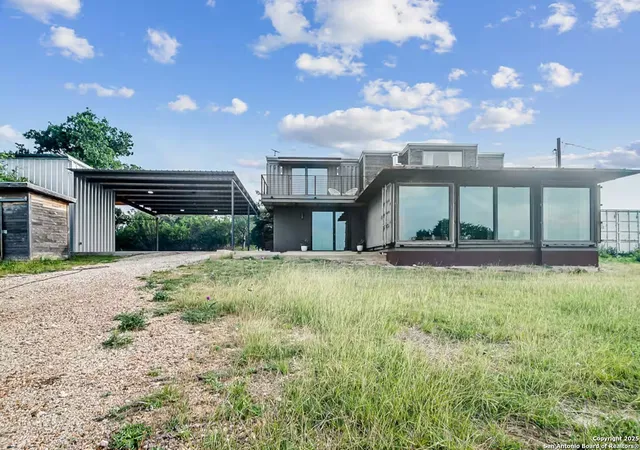 2nd image of 232 Spring Rd, Fredericksburg, TX 78624 | MLS# 1912067