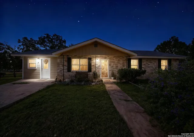 3rd image of 461 Shortys Ln, Fredericksburg, TX 78624 | MLS# 1912086