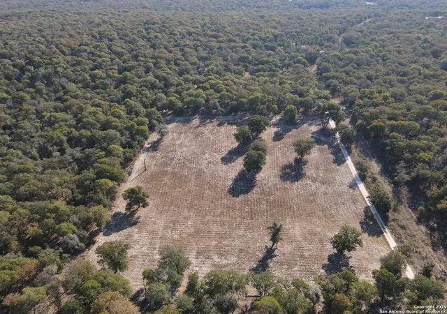 3rd image of 1545 Nockenut, Seguin, TX 78155 | MLS# 1912157
