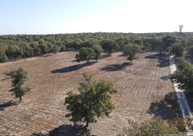 4th image of 1545 Nockenut, Seguin, TX 78155 | MLS# 1912157