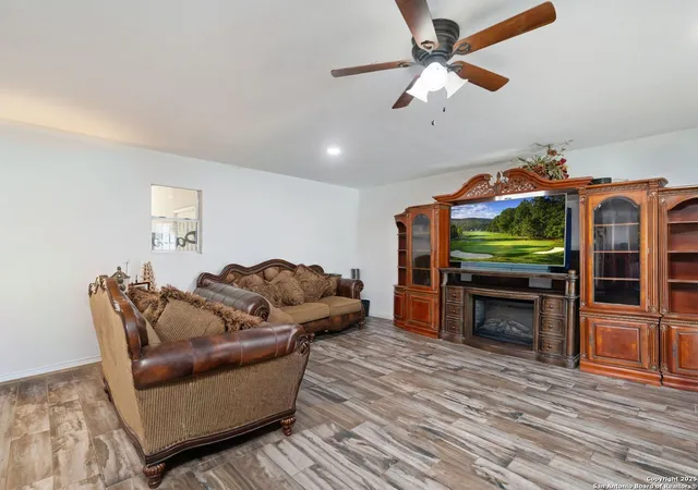 Photo 2 of Single family home for sale at 6472 Whitby, San Antonio, TX 78240 | MLS# 1912159 | Listing updated on 2026-08-29