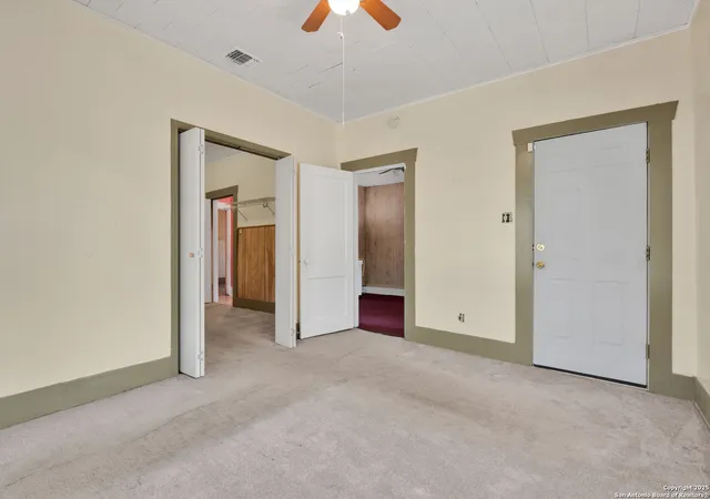 Photo 4 of Single family home for sale at 425 Essex, San Antonio, TX 78210 | MLS# 1912160 | Listing updated on 2026-04-01