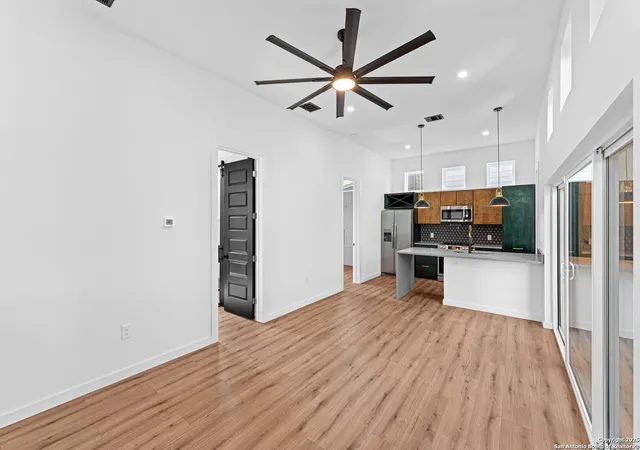 Photo 4 of Single family home for sale at 108 Vine, San Antonio, TX 78210 | MLS# 1912198 | Listing updated on 2026-04-23