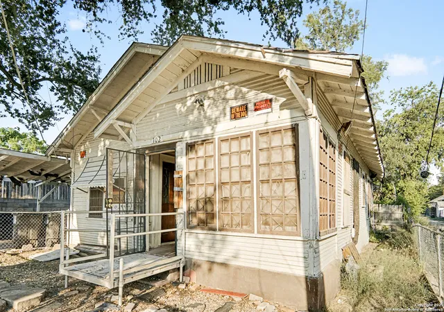 4th image of 102 S Rosillo, San Antonio, TX 78207 | MLS# 1912226