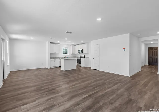 Photo 3 of Sale Pending at 11604 Red Burro, San Antonio, TX 78230 | MLS# 1912260 | Listing updated on 2025-10-15