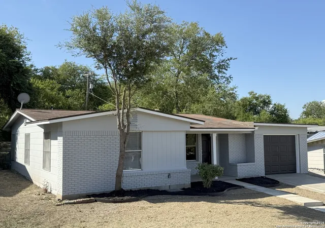 Photo 1 of Sale Pending at 150 Postwood, San Antonio, TX 78228 | MLS# 1912294 | Listing updated on 2026-02-20