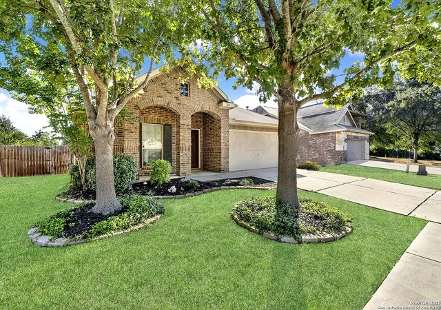 Photo 3 of Sale Pending at 3157 Pencil Cholla, Schertz, TX 78154 | MLS# 1912315 | Listing updated on 2025-12-01