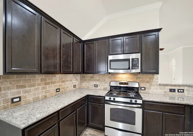 Photo 4 of Sale Pending at 3157 Pencil Cholla, Schertz, TX 78154 | MLS# 1912315 | Listing updated on 2025-12-01