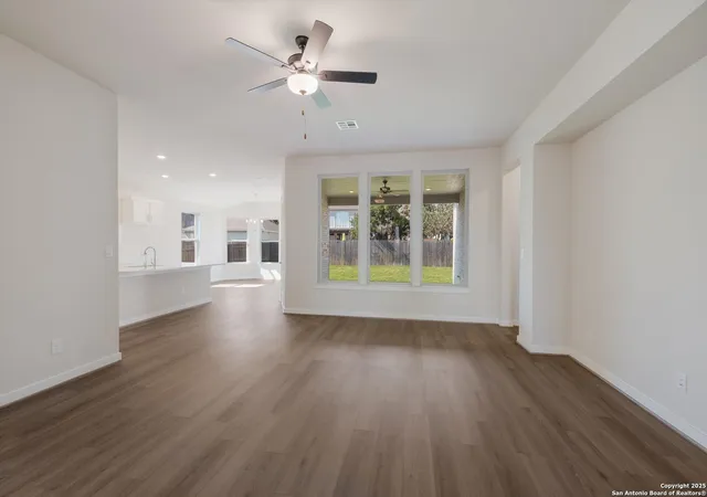 5th image of 349 Vuelo, New Braunfels, TX 78132 | MLS# 1912319