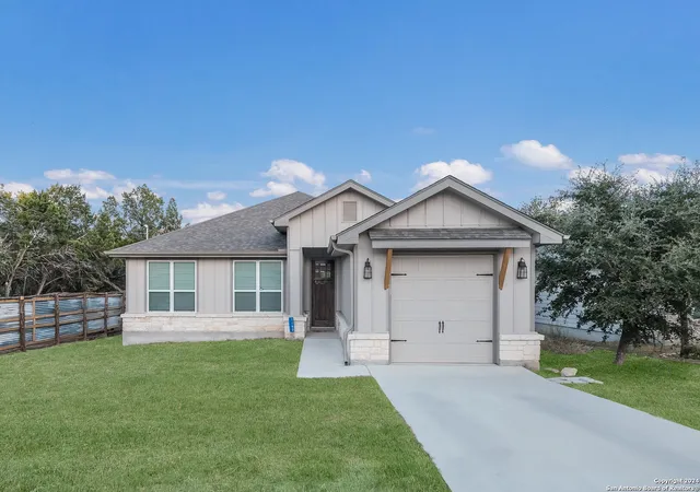 Photo 3 of Sale Pending at 1163 Lavaca Dr, Canyon Lake, TX 78133 | MLS# 1912362 | Listing updated on 2026-02-05