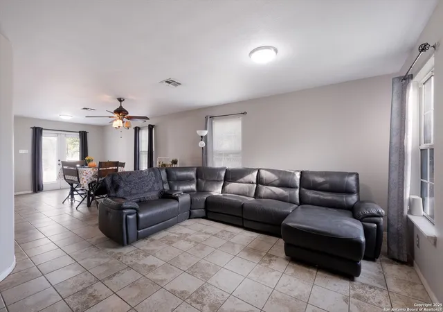 5th image of 2203 Sw 19Th Street, San Antonio, TX 78207 | MLS# 1912364