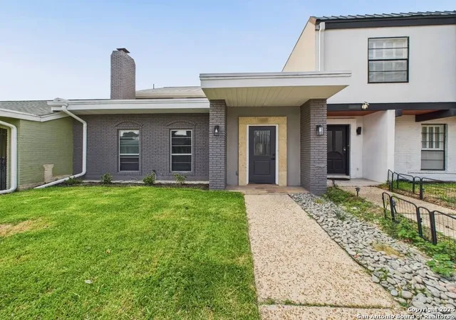 Photo 1 of Sale Pending at 385 Fenwick, Windcrest, TX 78239 | MLS# 1912397 | Listing updated on 2025-11-25