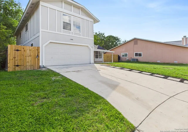 Photo 3 of Sale Pending at 7007 Elk Trail, San Antonio, TX 78244 | MLS# 1912398 | Listing updated on 2025-11-13
