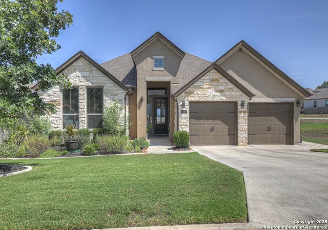 2nd image of 1185 Nutmeg, New Braunfels, TX 78132 | MLS# 1912400