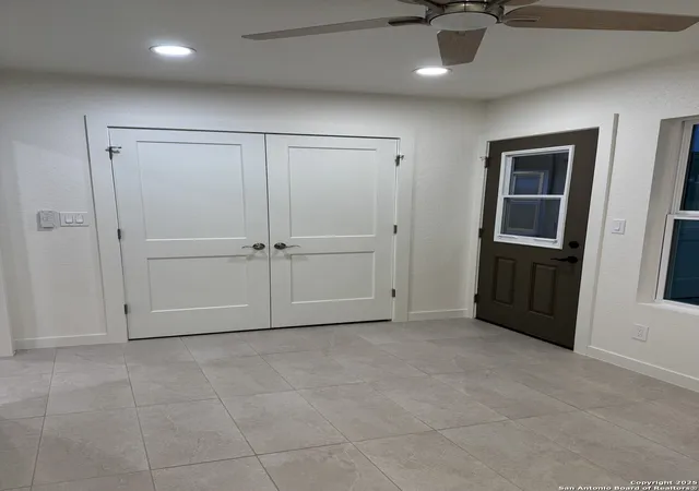 Photo 20 of Sale Pending at 214 Williamsburg, San Antonio, TX 78201 | MLS# 1912407 | Listing updated on 2025-11-29