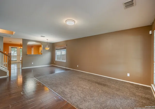 Photo 4 of Single family home for sale at 10407 Crystal View, Universal City, TX 78148 | MLS# 1912429 | Listing updated on 2026-02-27