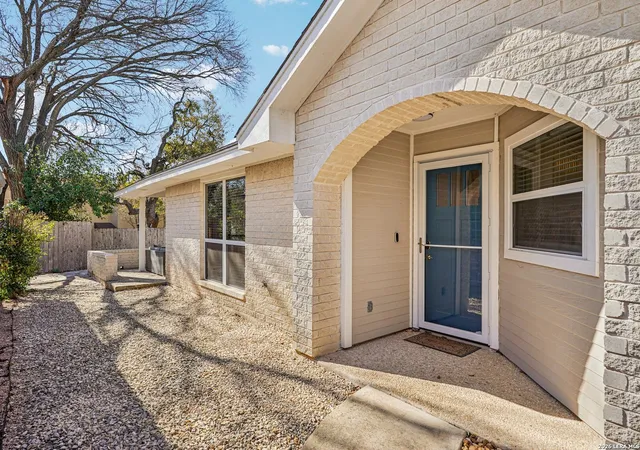 Photo 3 of Manufactured home for sale at 127 Terrace, Kerrville, TX 78028 | MLS# 1912431 | Listing updated on 2026-03-23