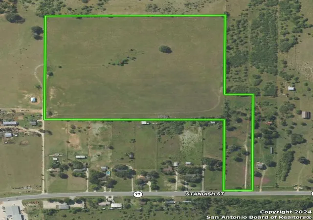 5th image of 735 State Hwy 97 E, Floresville, TX 78114 | MLS# 1912504