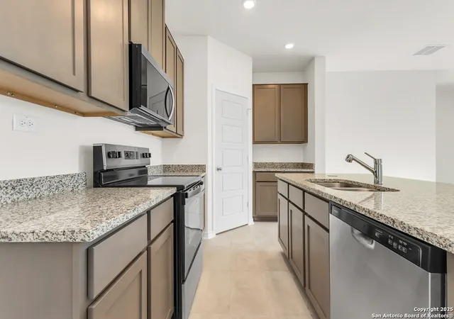 Photo 4 of Sale Pending at 12922 Jeopardy Ave, Von Ormy, TX 78073 | MLS# 1912531 | Listing updated on 2026-03-31