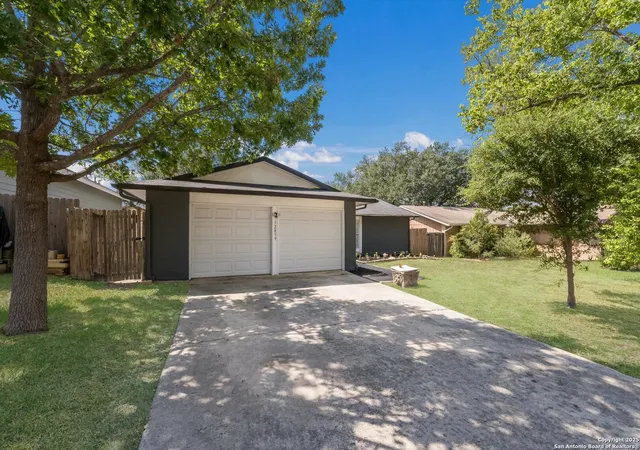 4th image of 12859 Tarrytown St, San Antonio, TX 78233 | MLS# 1912552