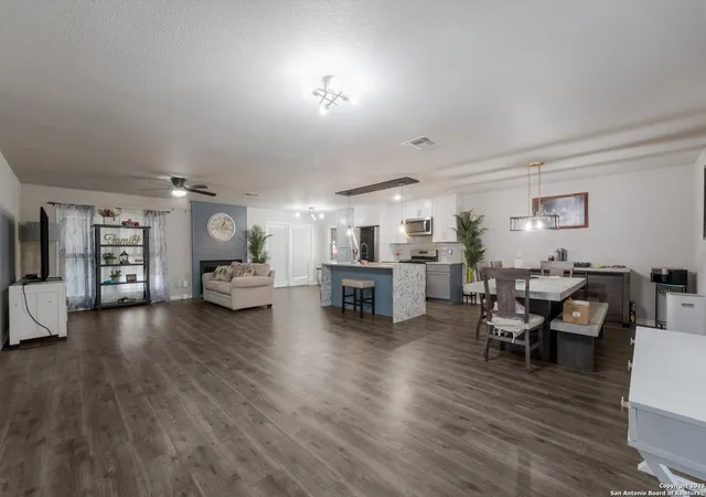 5th image of 12859 Tarrytown St, San Antonio, TX 78233 | MLS# 1912552