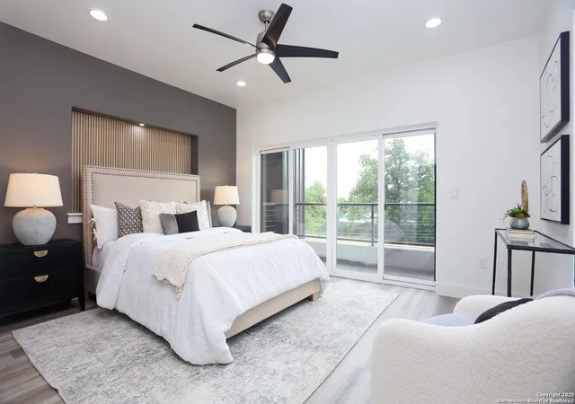 Photo 4 of Sale Pending at 138 E Lachapelle, San Antonio, TX 78204 | MLS# 1912588 | Listing updated on 2025-12-10