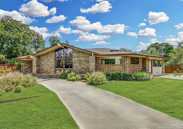 Photo 3 of Sale Pending at 6520 Adair, San Antonio, TX 78238 | MLS# 1912614 | Listing updated on 2025-11-08