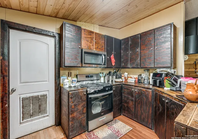 17th image of 470 Country Acres, Seguin, TX 78155 | MLS# 1912618