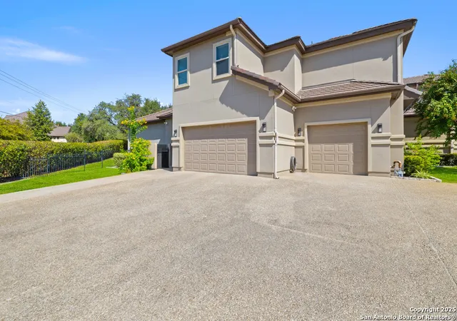 Photo 4 of Sale Pending at 6335 Malaga Way, San Antonio, TX 78257 | MLS# 1912635 | Listing updated on 2026-01-12