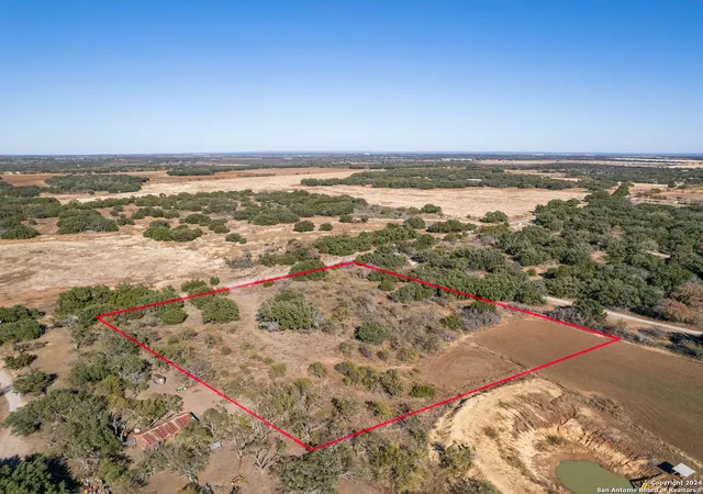 2nd image of Tba Cr 153, Lampasas, TX 76823 | MLS# 1912644