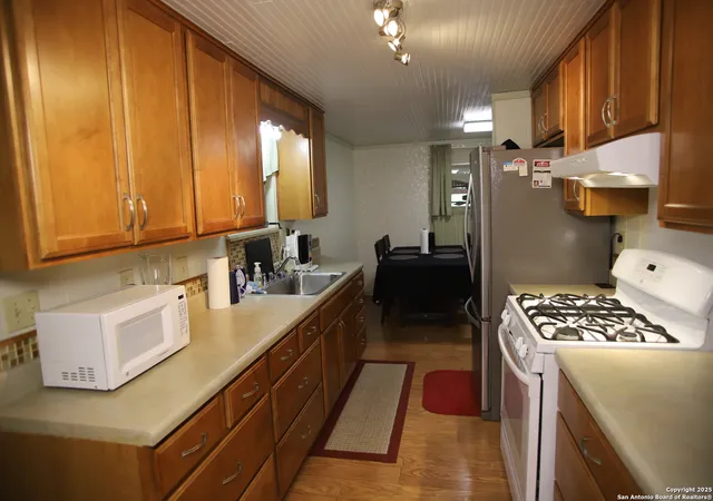 Photo 4 of Sale Pending at 25214 Pat Pkwy, San Antonio, TX 78257 | MLS# 1912679 | Listing updated on 2025-12-05