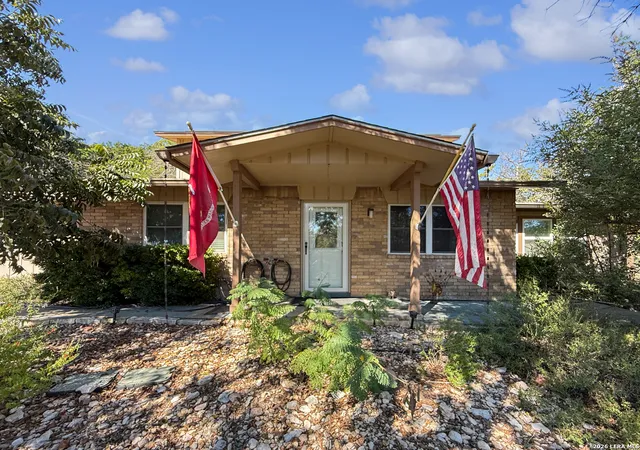 3rd image of 1406 N Harper Rd, Kerrville, TX 78028 | MLS# 1912694