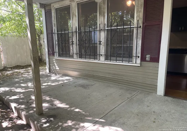 Homes for sale in San Antonio, TX | 710 Labor, San Antonio, TX 78210 | MLS# 1912699