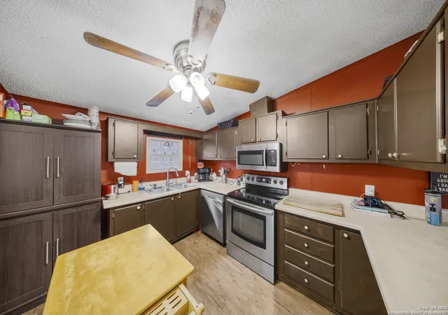 Photo 1 of Manufactured home for sale at 688 Canyon Sprgs, Canyon Lake, TX 78133 | MLS# 1912720 | Listing updated on 2025-11-07