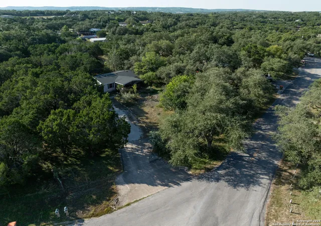 Photo 32 of Manufactured home for sale at 688 Canyon Sprgs, Canyon Lake, TX 78133 | MLS# 1912720 | Listing updated on 2025-11-07