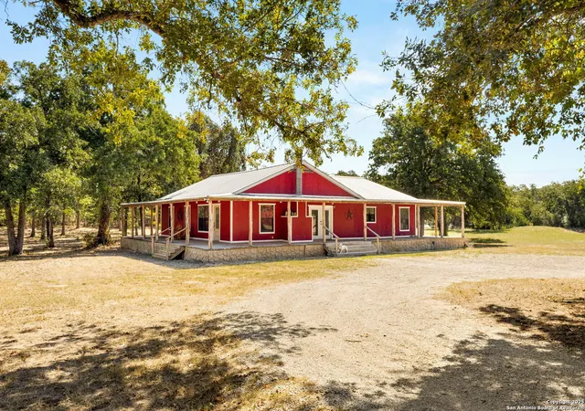 2nd image of 15835 E Us Hwy 90, Kingsbury, TX 78638 | MLS# 1912730