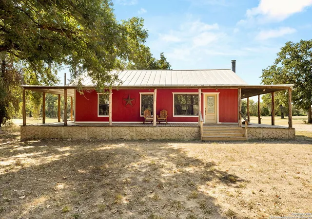1st image of 15835 E Us Hwy 90, Kingsbury, TX 78638 | MLS# 1912730