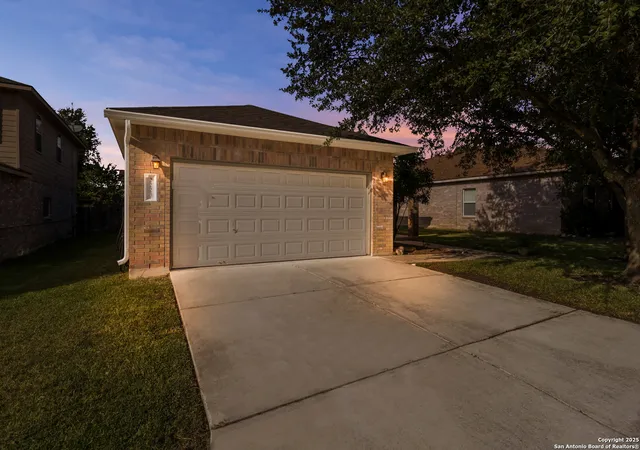 Photo 3 of Sale Pending at 2223 Sunderidge, San Antonio, TX 78260 | MLS# 1912867 | Listing updated on 2025-11-07