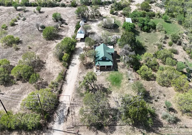 Photo 3 of Sale Pending at 9125 Hildebrandt, San Antonio, TX 78222 | MLS# 1912907 | Listing updated on 2025-10-13