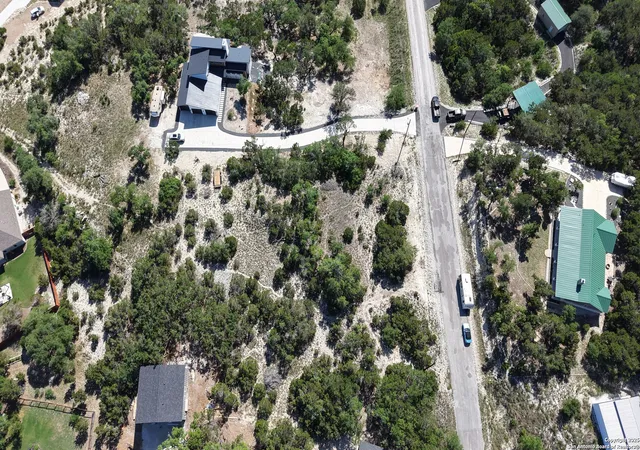 Photo 4 of Sale Pending at 562 Prairie Tea, Canyon Lake, TX 78133 | MLS# 1912911 | Listing updated on 2026-02-03