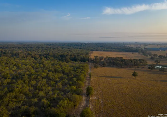 Homes for sale in Waelder, TX | 916 County Road 421, Waelder, TX 78959 | MLS# 1912941