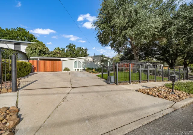 Photo 2 of Single family home for sale at 2046 Springvale, San Antonio, TX 78227 | MLS# 1912942 | Listing updated on 2025-10-17