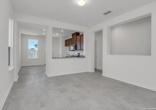 Photo 3 of Sale Pending at 9443 Platte Pl, San Antonio, TX 78221 | MLS# 1912953 | Listing updated on 2026-04-21