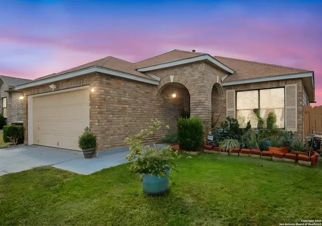 Photo 1 of Sale Pending at 7918 Bronzerock, San Antonio, TX 78244 | MLS# 1912958 | Listing updated on 2025-10-25
